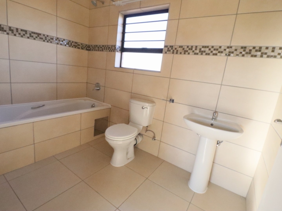 3 Bedroom Property for Sale in Mangaung Free State